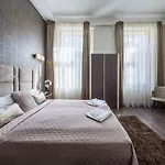 Luxury Dream With A Sauna In The Center
