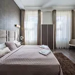 Luxury Dream With A Sauna In The Center